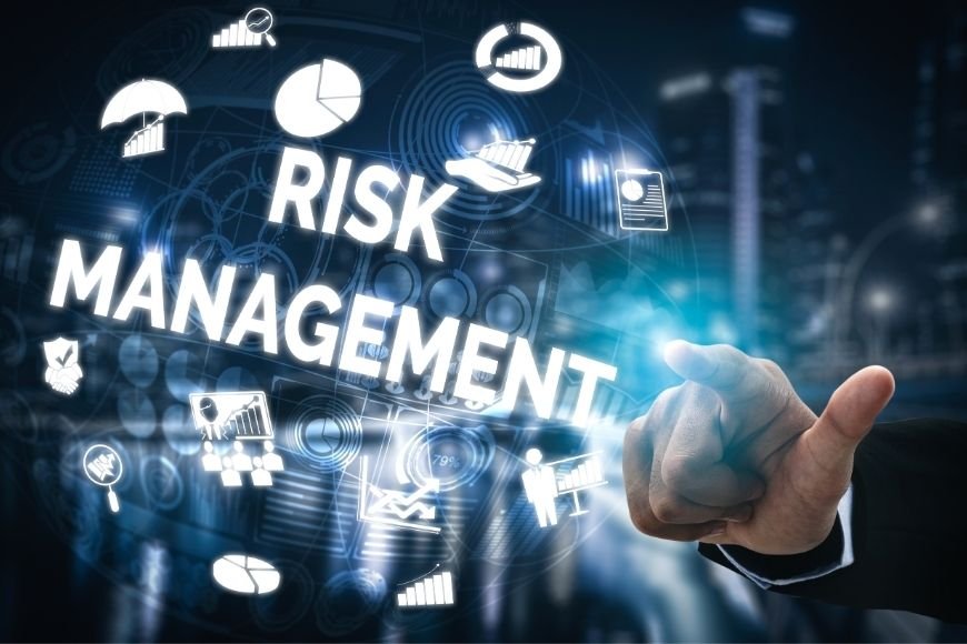Risk Management (Quản trị rủi ro và phân bổ vốn)
